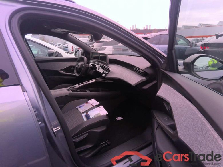 Peugeot 5008 Allure Hybrid 145 ch e-DCS6 #3