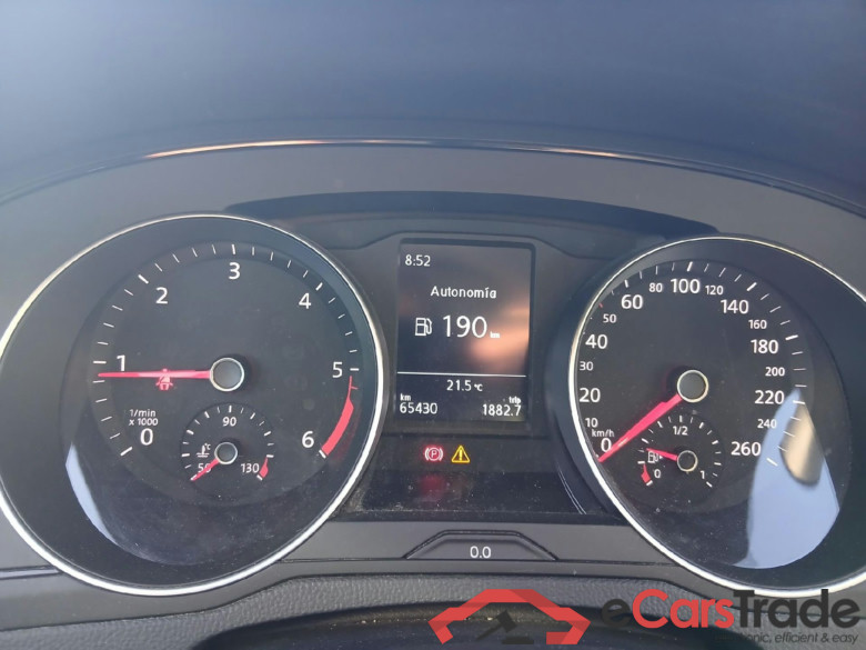 VOLKSWAGEN Passat / 2014 / 4P / sedán Edition 2.0 TDI 110kW (150CV) #4