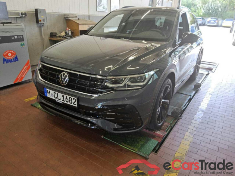 Volkswagen Tiguan (AX1)(07.2020->2024) DE - SUV5 2.0 TSI BMT/Start-Stopp EU6d, 4Motion R-Line OPF, (Facelift) 2021 - 20 #1