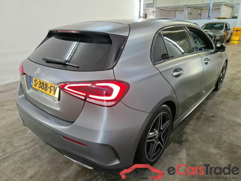 Mercedes-Benz A-Klasse A 200 7G-DCT Business Solution AMG 5d #2