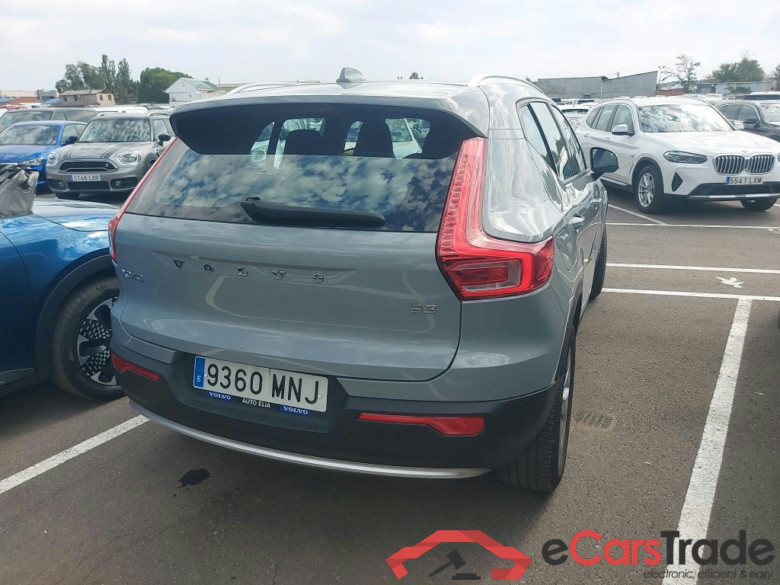 VOLVO XC40 / 2021 / 5P / todoterreno 2.0 B3 G Core Auto #2