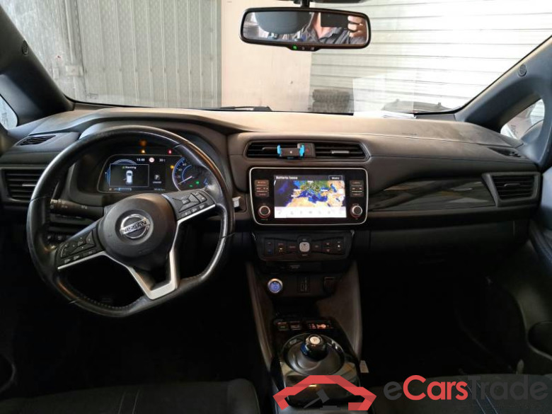NISSAN LEAF / 2017 / 5P / BERLINA BUSINESS 40KWH #3