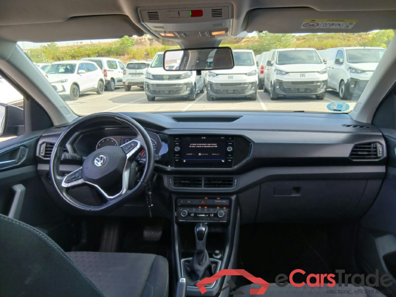 VOLKSWAGEN T-Cross / 2018 / 5P / todoterreno Advance 1.0 TSI 85kW (115CV) DSG (AC) #3