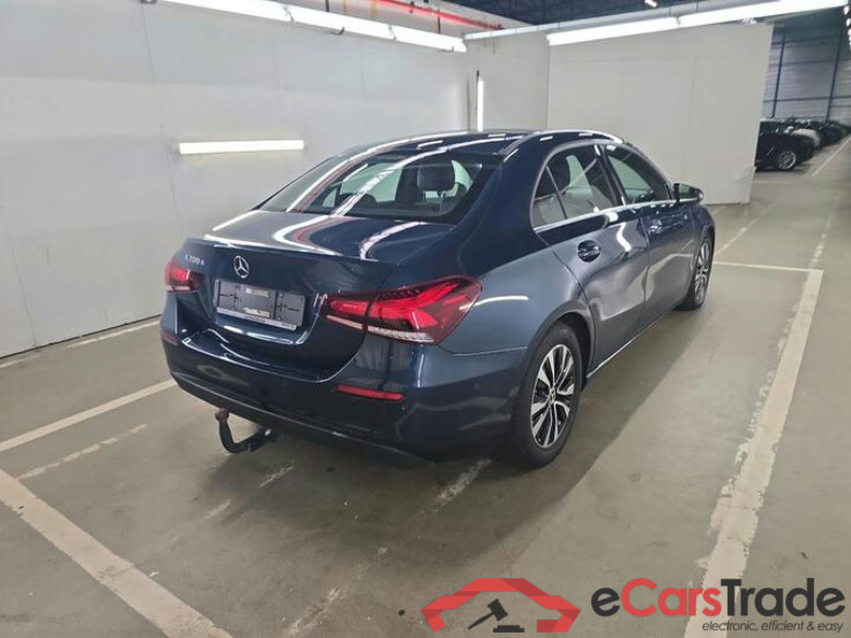 Mercedes A-Klasse Limousine Classe A Limousine A 200d Business Solution 110kW/150pk  4D/P Auto-8 #4