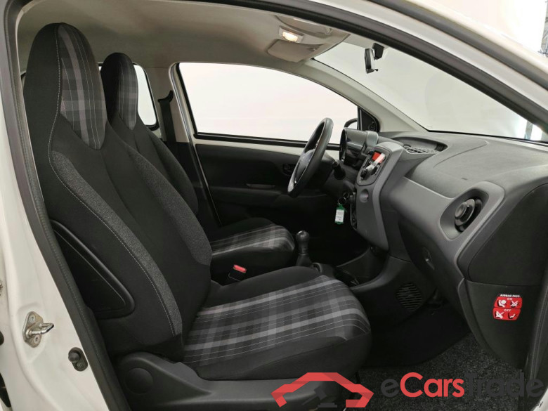 Peugeot 108 Active 1.0 e-VTi 72pk 5d #3