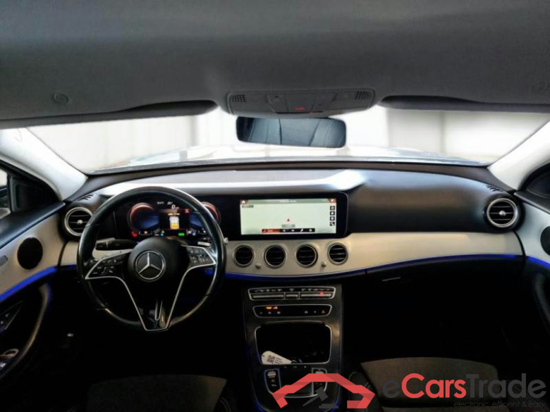 MERCEDES-BENZ CLASSE E / 2020 / 4P / BERLINA E300 DE PLUG IN HYBRID PREMIUM PLUS #3