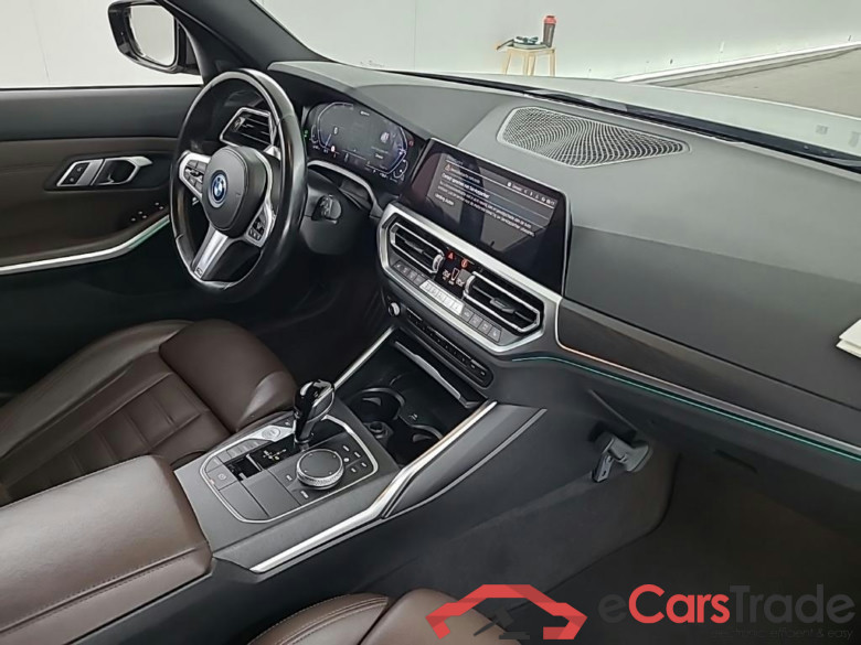 BMW 3-serie Touring 320e Business Edition Plus 5D 150kW #6
