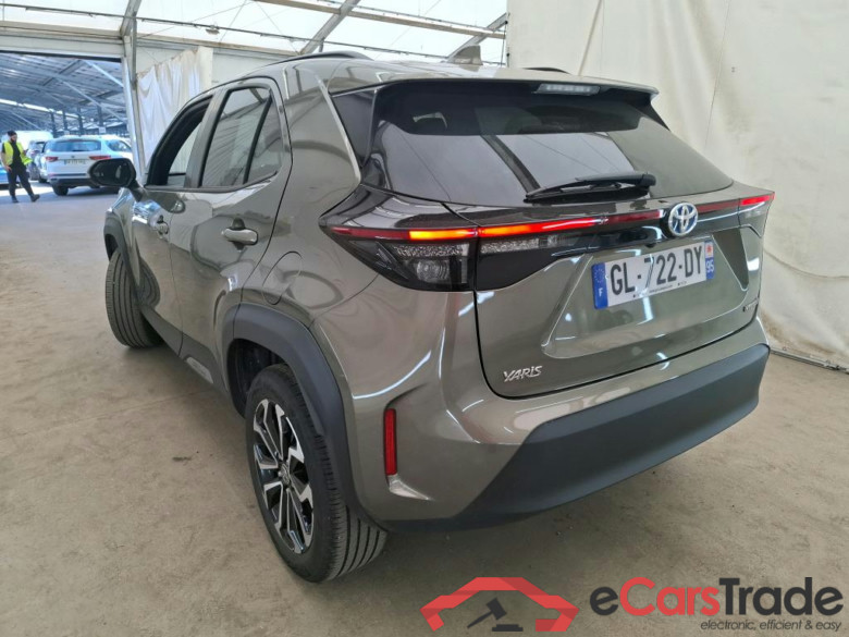 TOYOTA Yaris Cross Hybride / 2021 / 5P / SUV 1.5 HYBRID 116H DESIGN AUTO #2