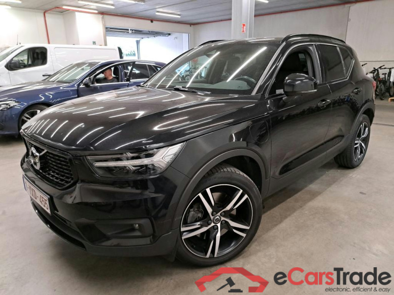 VOLVO - VOL XC40 T4 Recharge 211PK Geartronic R-Design With Arianne Leather & Winter & Tech & Park Assist Pack & 360 Camera & Intellisafe Surround & Sunroof  * HYBRID *