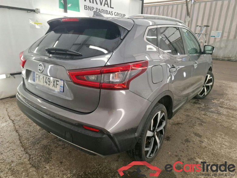 NISSAN Qashqai / 2017 / 5P / Crossover 1.3 DIG-T 140 Tekna #3