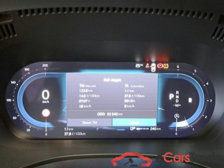 VOLVO XC60 / 2021 / 5P / SUV B4 D AWD AUTOMATICO R-DESIGN #4