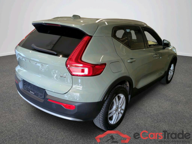 XC40 Core 2WD 2.0 120KW AT7 E6d #2