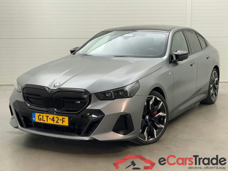 BMW i5 M60 xDrive 84 kWh