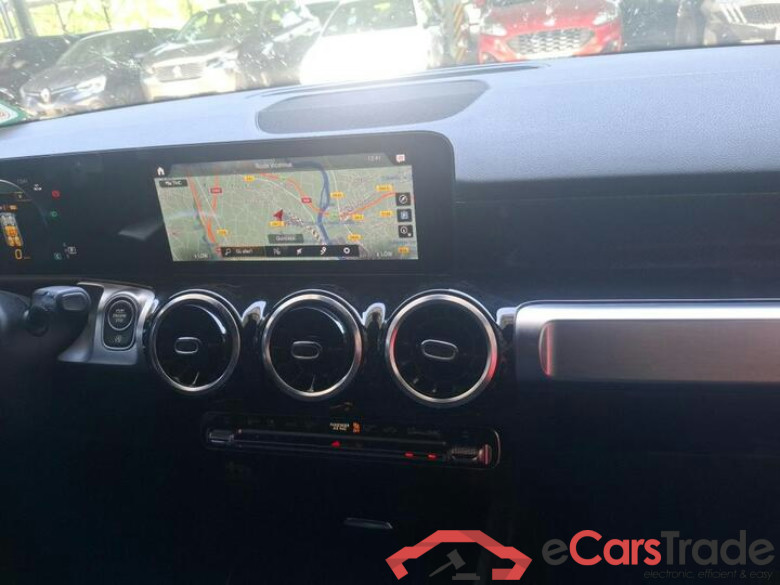 Mercedes GLB 200d AMG Night 7PL Aut. LED Widescreen Navi 1/2 Sport-Leather-Alcantara KeylessGo Camera Klima PDC ... #6