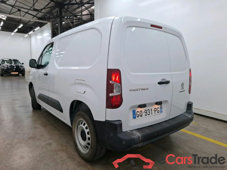 PEUGEOT Partner / 2018 / 4P / Fourgonnette Taille M 950kg BlueHDi 100 S&S BVM6 #2