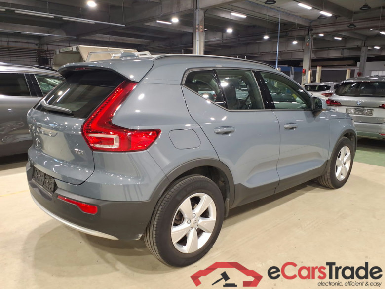 VOLVO XC40 1.5 T2 ESSENTIAL #4