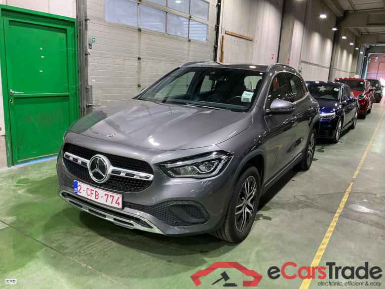 MERCEDES-BENZ GLA 1.3 GLA 250 E DCT BUSINESS SOLUTION