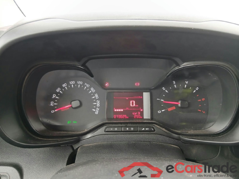 CITROEN Berlingo / 2018 / 3P / furgón derivado de turismo Talla M BlueHDi 75 CONTROL #4
