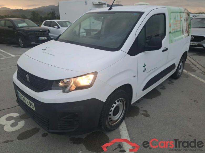 PEUGEOT Partner / 2018 / 3P / furgón derivado de turismo Pro Standard 600kg BlueHDi 73kW #1