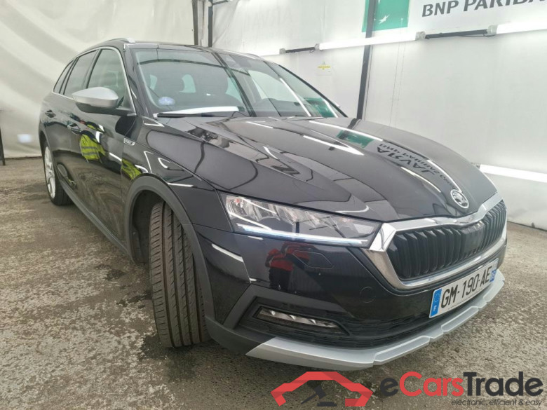 SKODA Octavia Combi / 2020 / 5P / Break 1.5 TSI mHEV e-TEC 150 DSG7 Scout #4