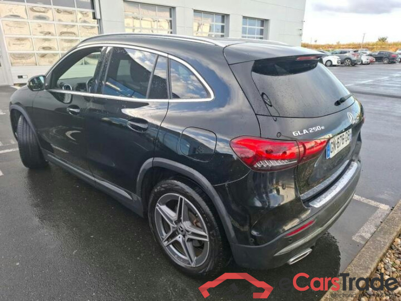 Mercedes GLA 250e Plug-In Hybrid AMG Aut. Pano LED Widescreen Navi Sport-Leather-Alcantara KeylessGo Camera Klima PDC ... #4