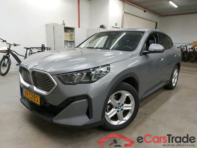 BMW iX2 xDrive30 Aut. LED LC-Pro Navi-Pro KeylessGo Camera Klima PDC ...