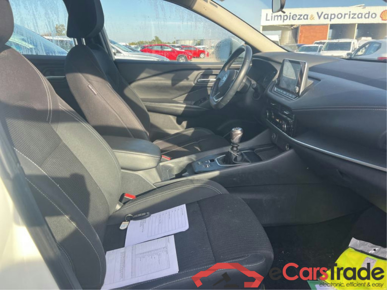 NISSAN QASHQAI / 2021 / 5P / todoterreno DIG-T 103kW (140CV) mHEV 4x2 Acenta #6