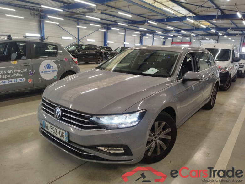 Volkswagen Passat Variant 2.0 TDI Aut. LED ACC Navi Sport-Seats KeylessGo Klima PDC ...