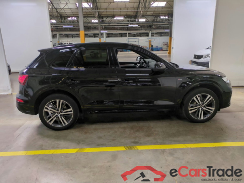 AUDI Q5 / 2020 / 5P / SUV 50 TFSI e 299 QTT S TRONIC 7 S LINE #6