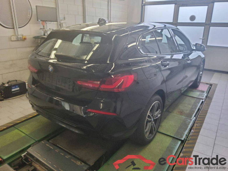 BMW 1 Limousine (F40)(2019->) DE - LimS5 118i EU6d, Sport Line OPF, 2020 - 2024 #3