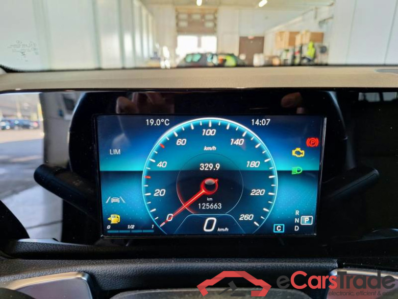 MERCEDES-BENZ GLB / 2019 / 5P / SUV GLB 200 D AUTOMATIC BUSINESS #4