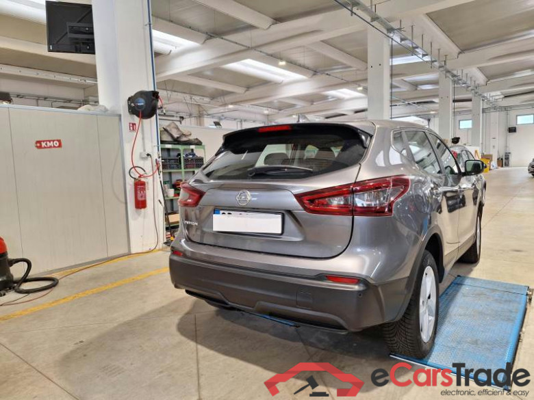 NISSAN Qashqai / 2017 / 5P / Crossover 1.5 dCi 115 Business #2