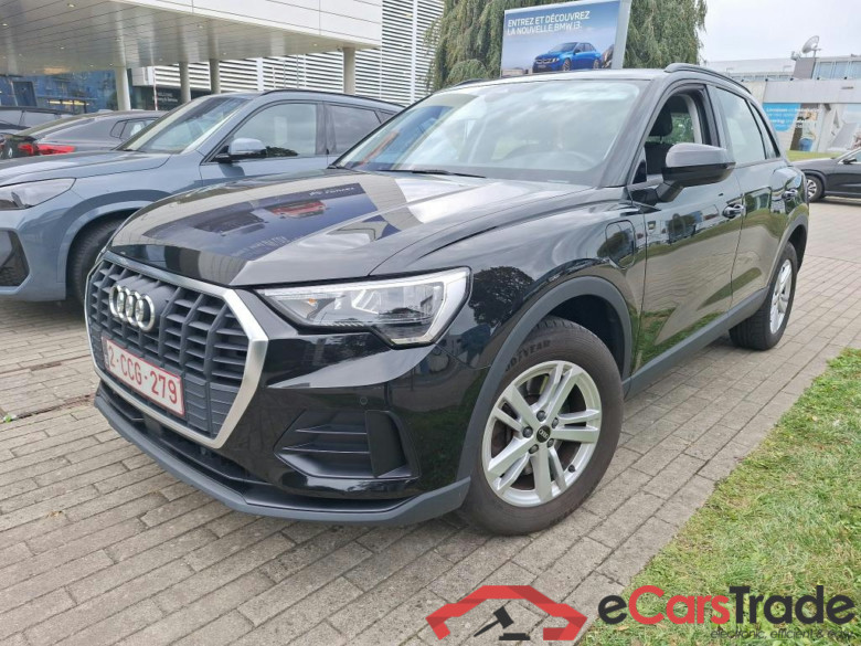 AUDI Q3 1.4 45 TFSI E S TRONIC #1