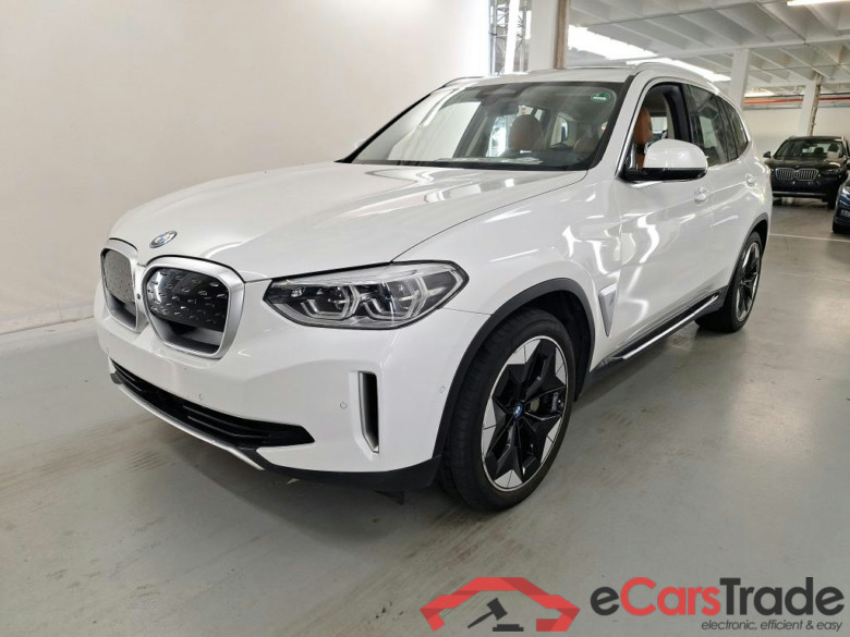 BMW IX3 80KWH AUTO