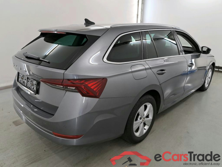 SKODA OCTAVIA COMBI 2.0 CRTDI 85KW DSG7 CLEVER #4