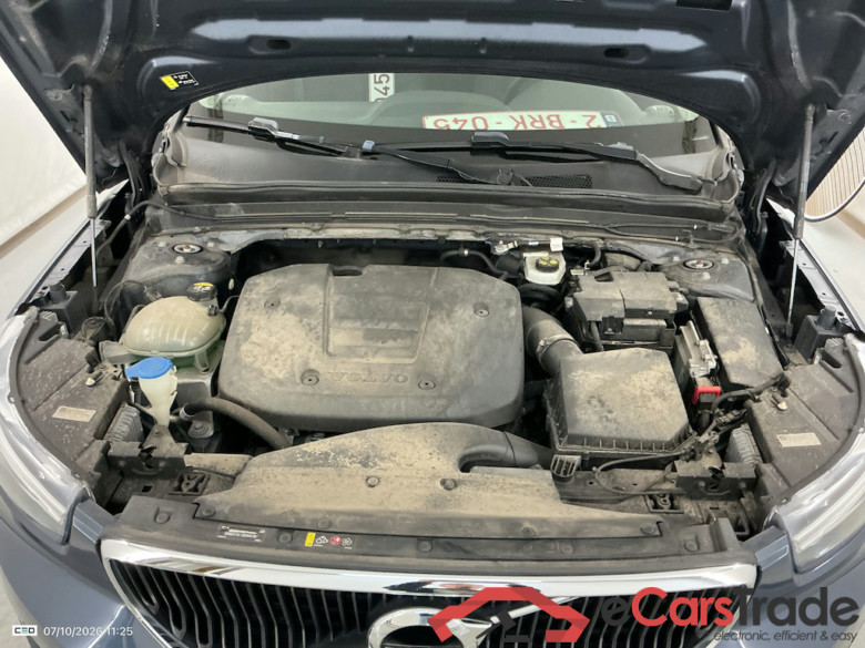 VOLVO XC40 1.5 T2 MOMENTUM PRO #6