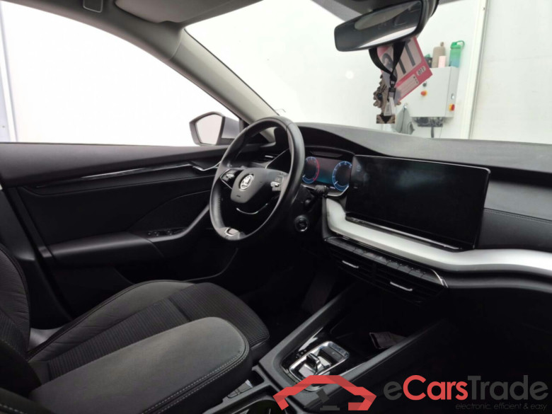 SKODA OCTAVIA COMBI 2.0 CRTDI CLEVER DSG #3