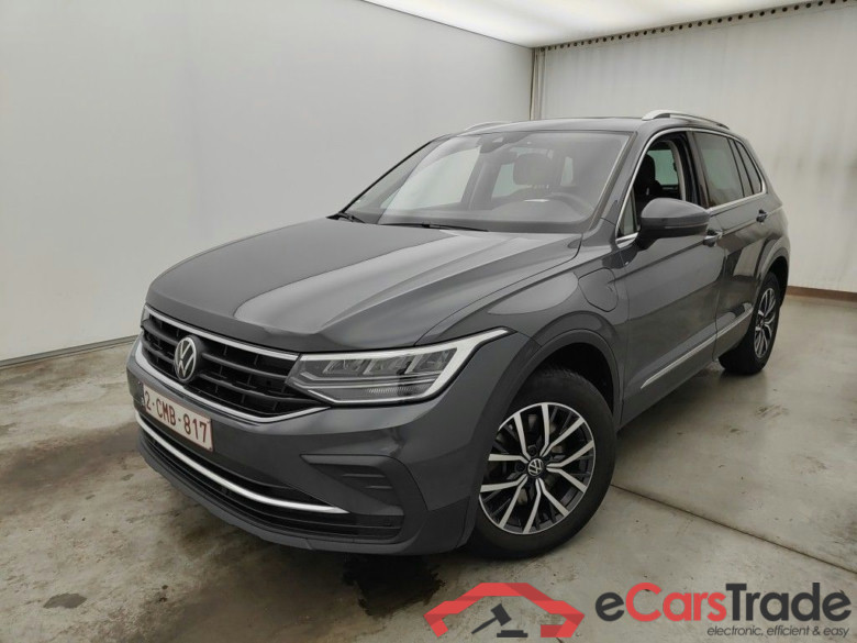 Volkswagen Tiguan 1.4 eHybrid DSG Life 5d #1
