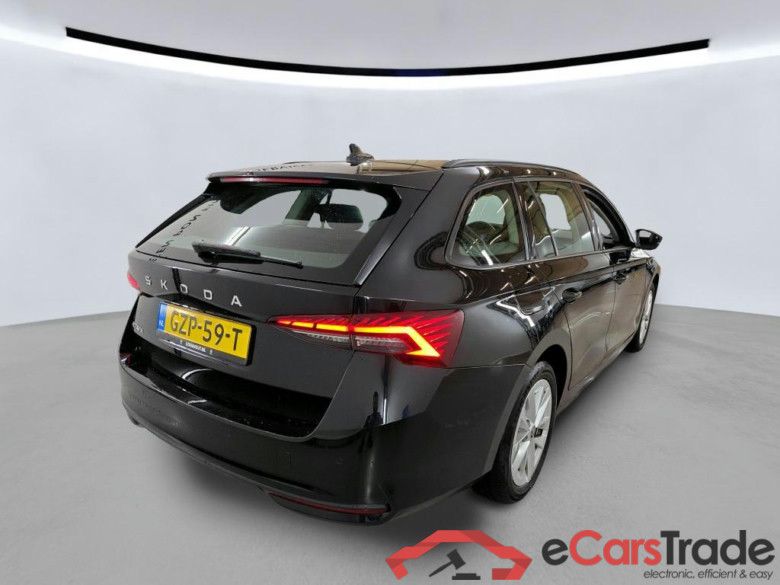 SKODA Octavia Combi 85 kW #4