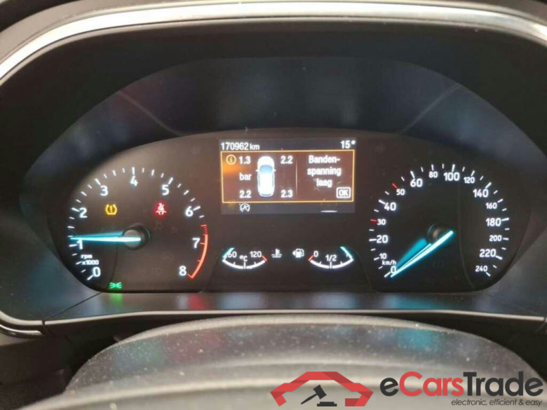 FORD Focus Wagon 1.0 EBH Titanium #6