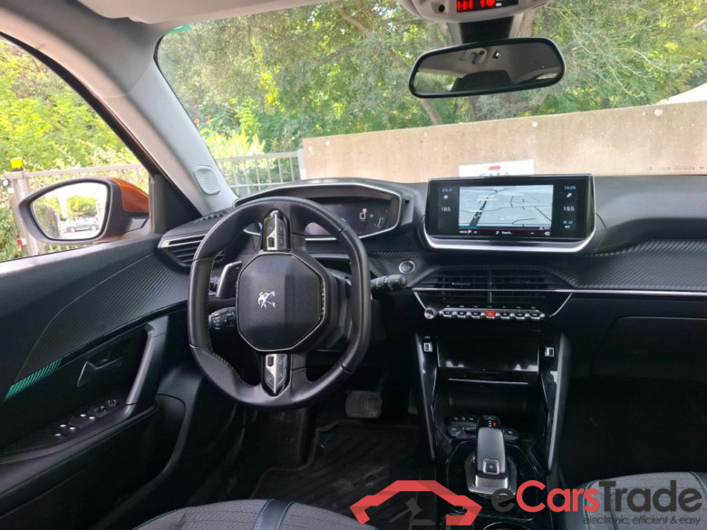 Peugeot 2008 1.2 PureTech Allure Aut. LED I-Cockpit 1/2 Leather KeylessGo Camera Klima PDC ... #5