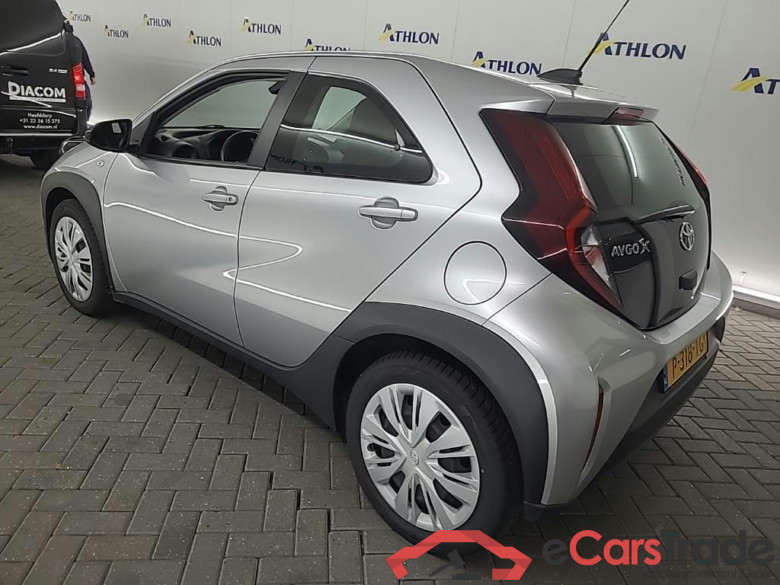 TOYOTA Aygo X 1.0 VVT-I MT play 5D 53kW #4