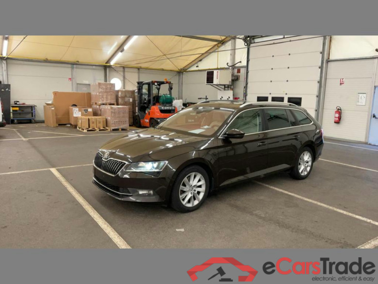 SKODA Superb Combi Dsl SW 2.0 CR TDi Style #1