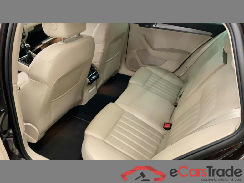 SKODA Superb Combi Dsl SW 2.0 CR TDi Style #5