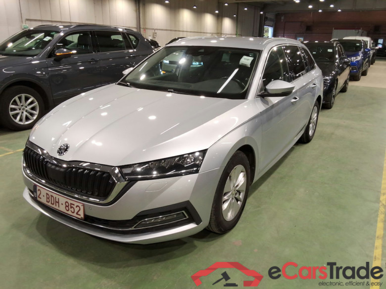 SKODA OCTAVIA COMBI 2.0 CRTDI 110KW DSG7 CLEVER #1