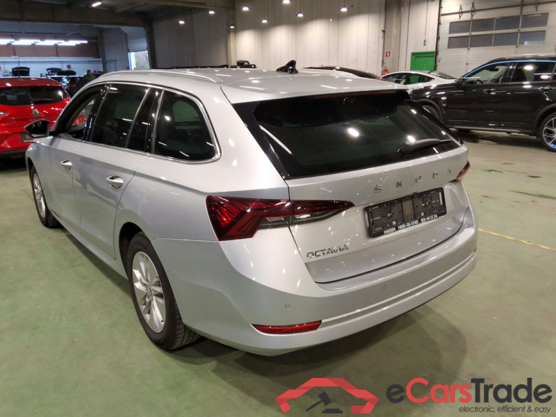 SKODA OCTAVIA COMBI 2.0 CRTDI 110KW DSG7 CLEVER #2