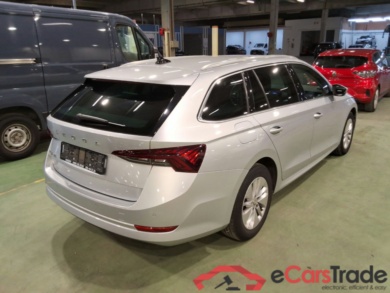 SKODA OCTAVIA COMBI 2.0 CRTDI 110KW DSG7 CLEVER #4
