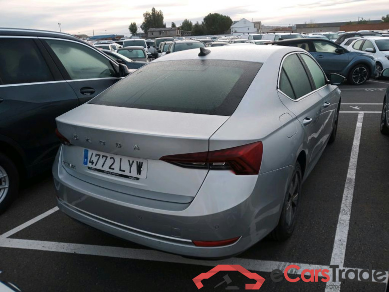 SKODA Octavia / 2020 / 5P / berlina con portón 2.0 TDI 85kW (115 CV) Manual Ambition #2