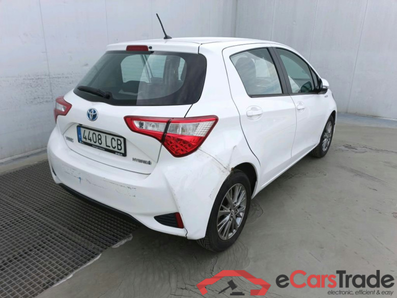 TOYOTA Yaris / 2017 / 5P / berlina con portón 1.5 100H Active Tech #2