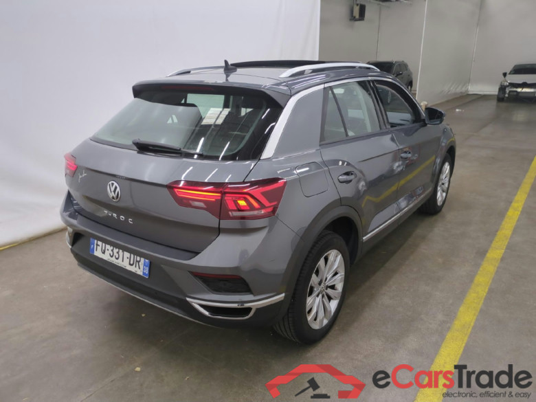 VOLKSWAGEN T-Roc / 2017 / 5P / SUV 1.5 TSI 150 EVO CARAT #3